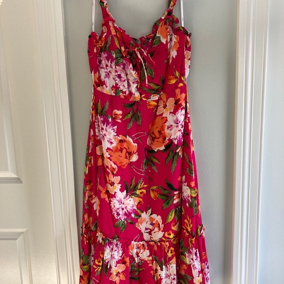 Bright Magenta Hawaiian Dress - Picture 5 of 5